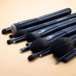 Makeup brush