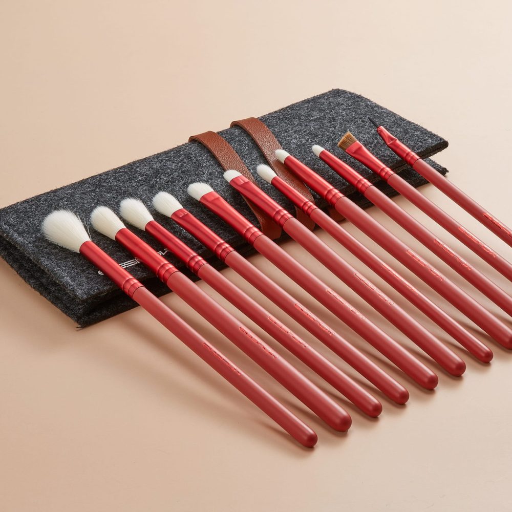 Makeup brushes Eigshow