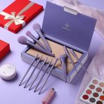 Makeup brushes
