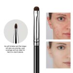 concealer brush