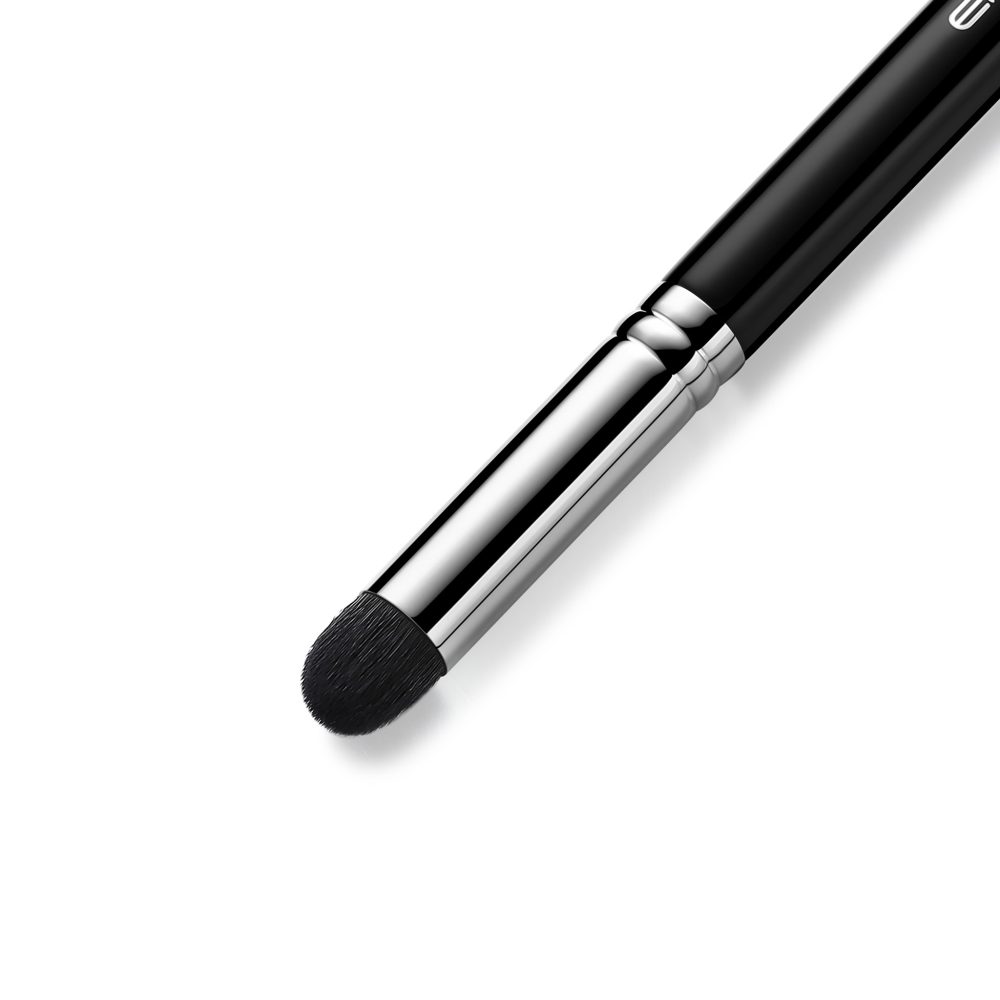 eyeshadow brush