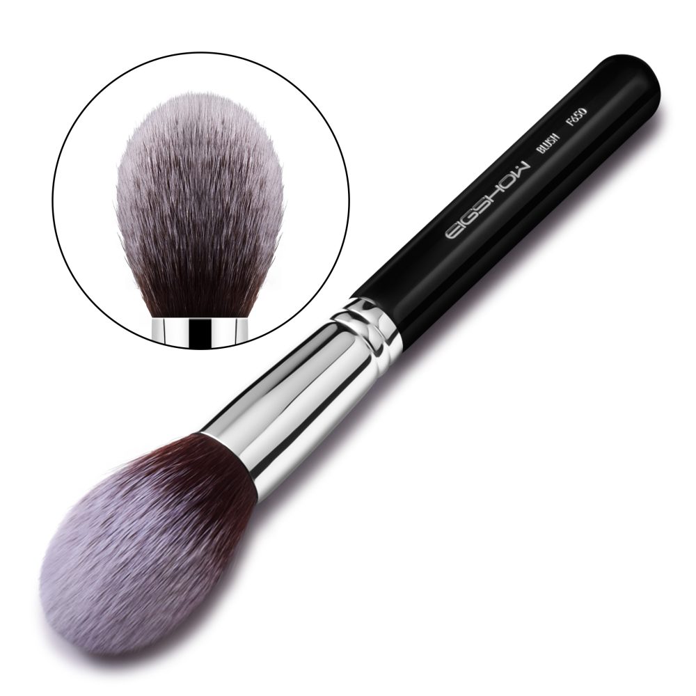 blush brush