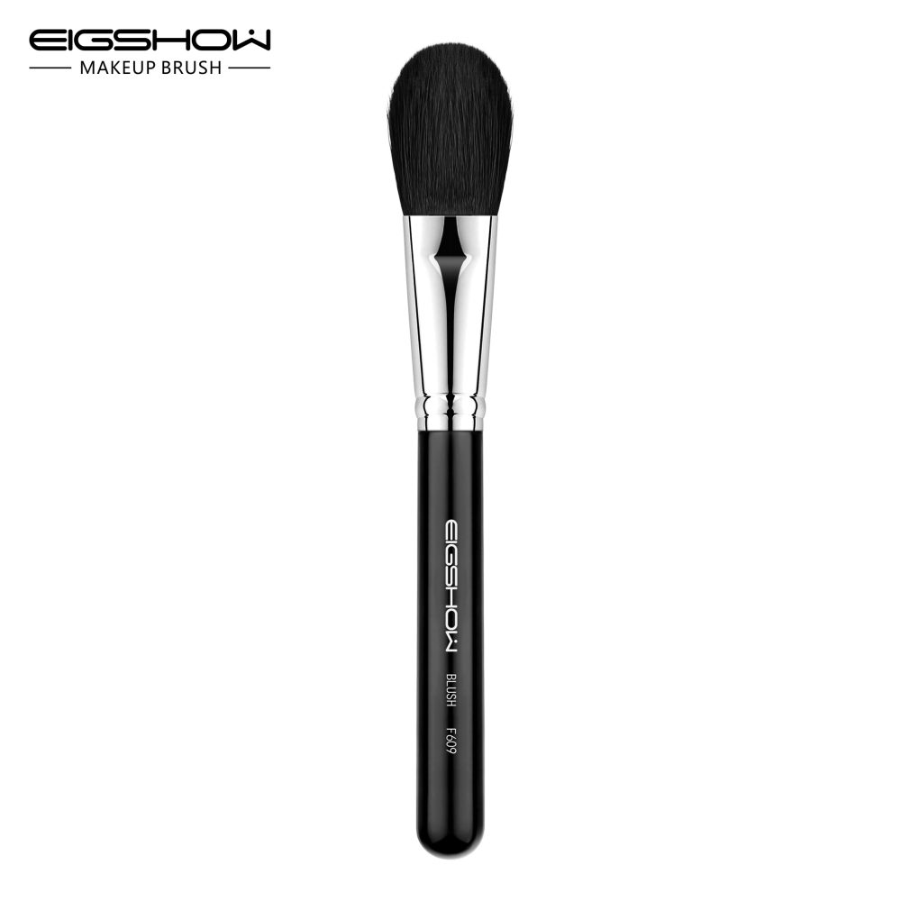 blush brush