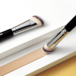 ΠΙΝΈΛΑ ΜΑΚΙΓΙΑΖ